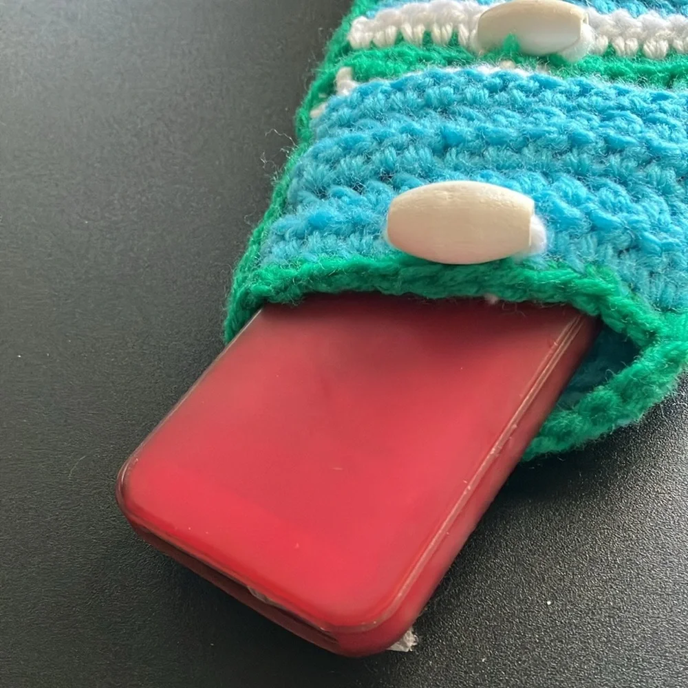 Handmade crochet cell